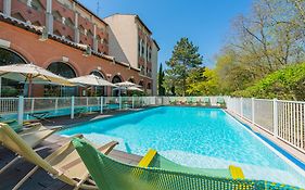 Novotel Toulouse Centre Compans Caffarelli Exterior photo