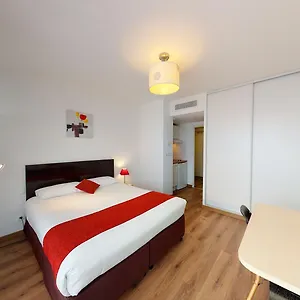 Alezan & Lejlighedshotel 3*