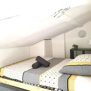 Charmant Studio Mezzanine - 2min Du Métro Apartamento