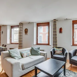 Duplex Tolosa: Pont-neuf Retreat With Ac And Private Parking