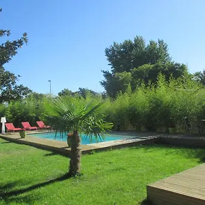La Galerie Bed & Breakfast 2*