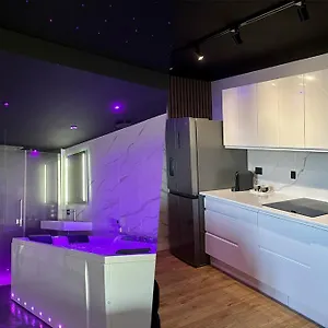Penthouse Manhattan Jacuzzi Balneo Luxe Apartament