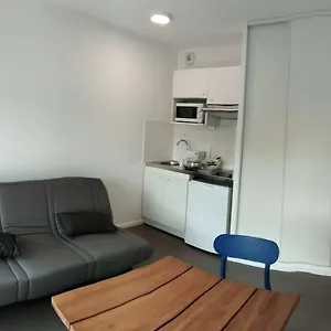 A4-12 Cosy